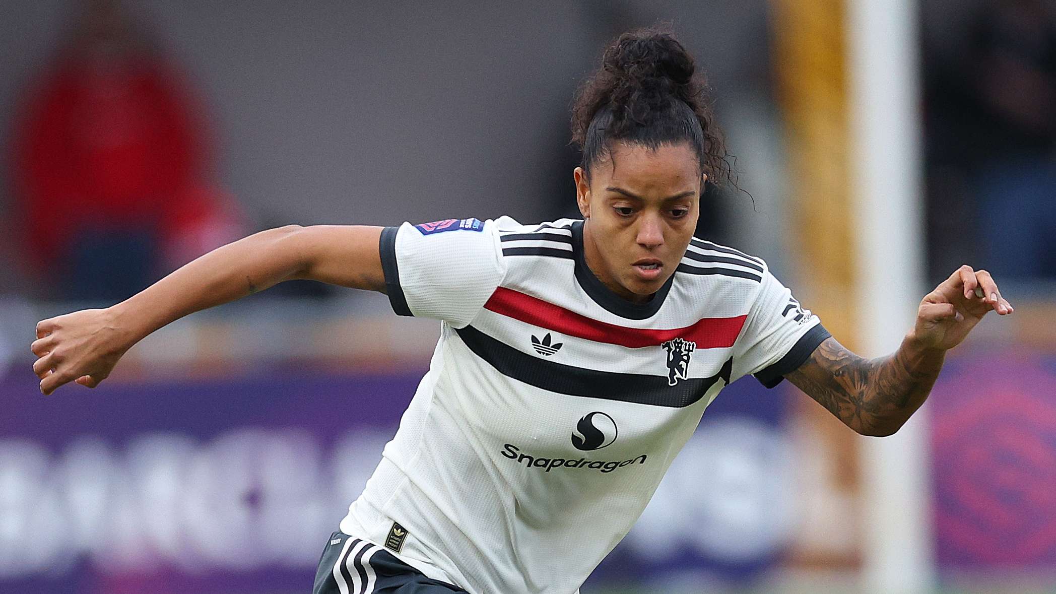 小包裹折射中国经济澎湃动能 “货畅其流”美好愿景正逐步变为现实.